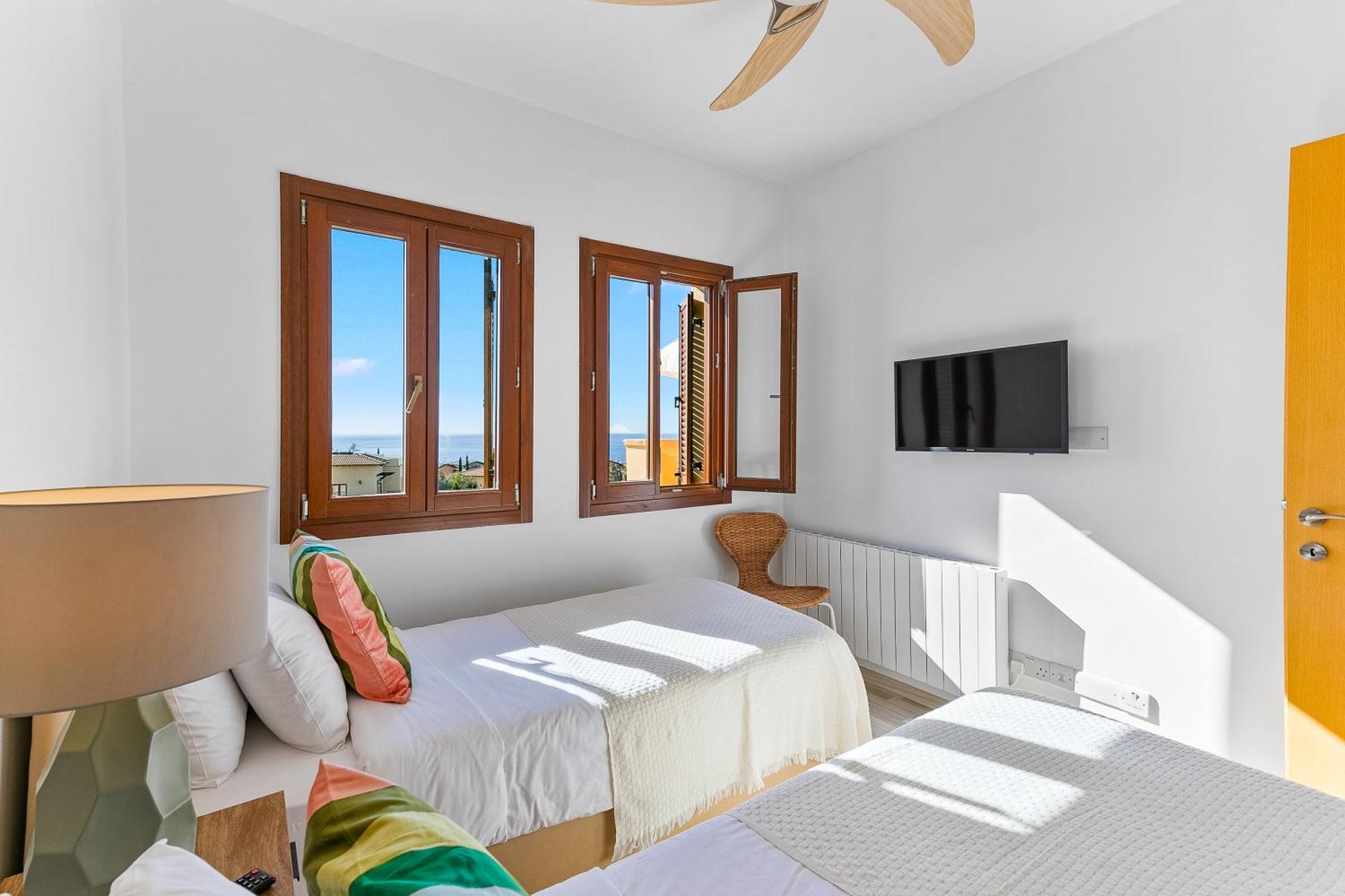 2 Bedroom Apartment Thalassa With Sea And Sunset Views, Aphrodite Hills Resort Куклія Екстер'єр фото