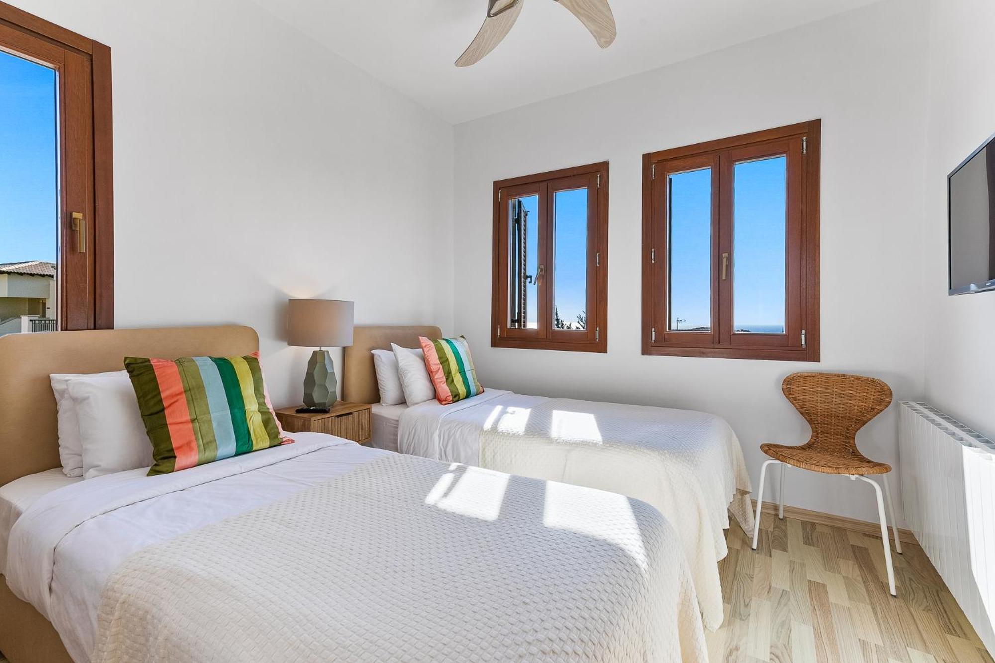 2 Bedroom Apartment Thalassa With Sea And Sunset Views, Aphrodite Hills Resort Куклія Екстер'єр фото