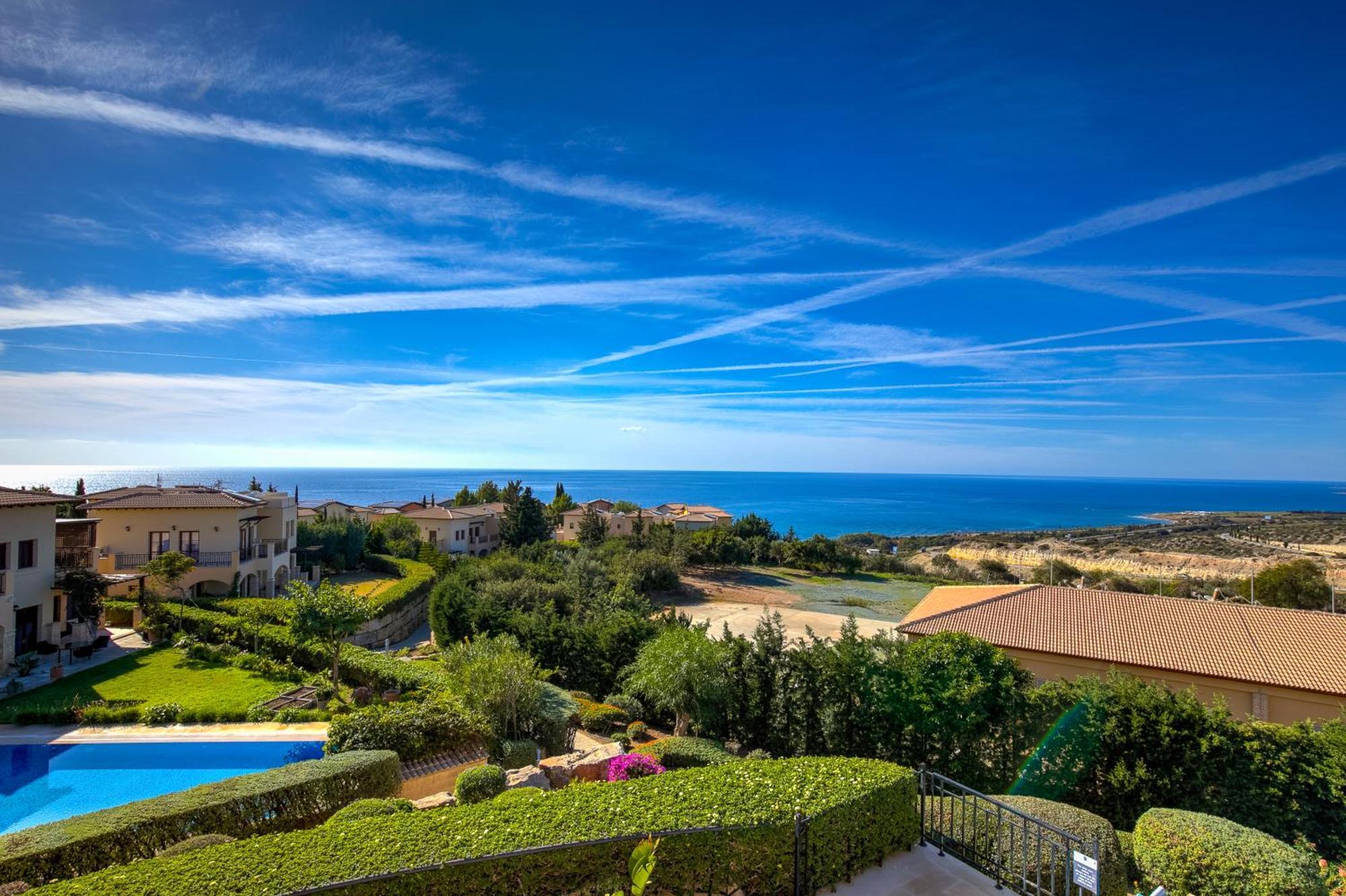 2 Bedroom Apartment Thalassa With Sea And Sunset Views, Aphrodite Hills Resort Куклія Екстер'єр фото